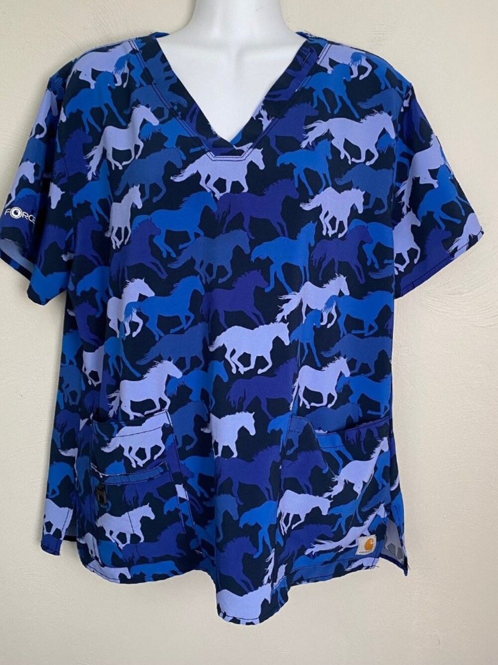 Carhartt Force Modern Fit Scrub top Pockets Logo Horse Run Blue Sz Large Medical